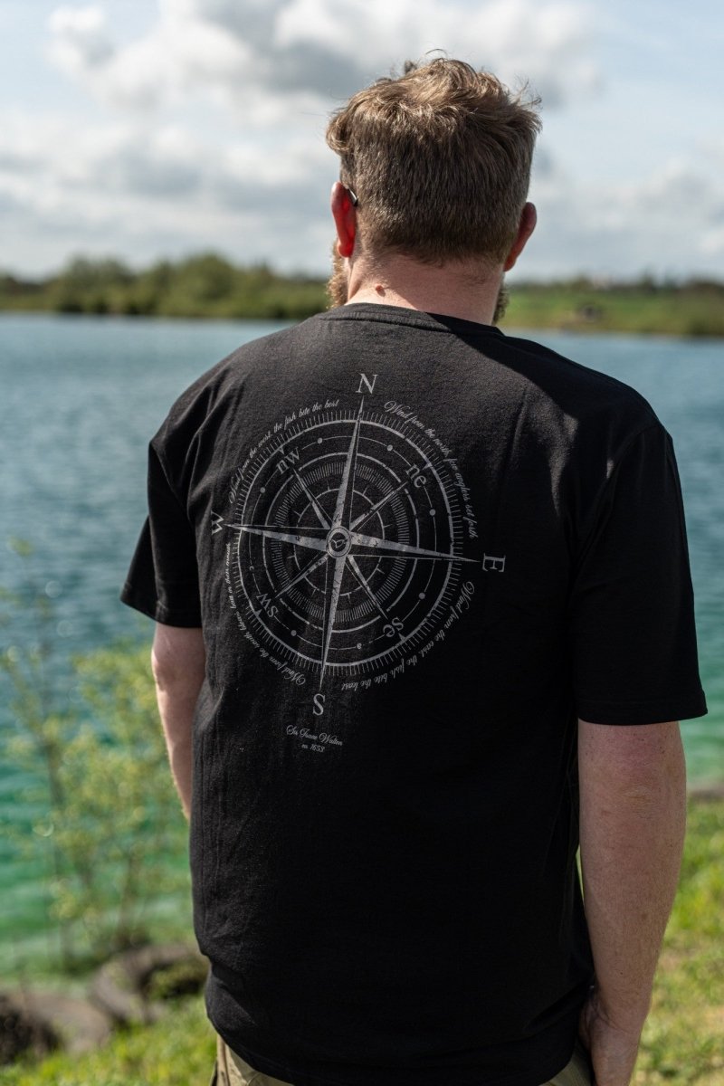 Camiseta Compass - Negra